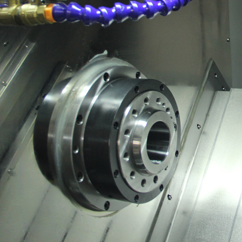 CNC obráběcí nástroj pro sestavení řezného nástroje Může přidat frézovací hlavu